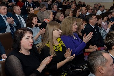 Отмечены лучшие работники энергетической отрасли 